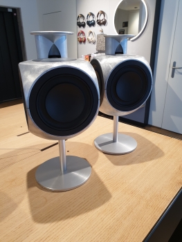 Bang & Olufsen Beolab 3 Special Raw Alu Edition by Fux AG